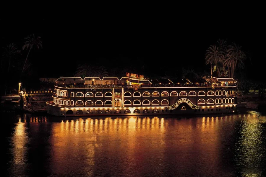 River Nile dinner cruise and show in Cairo