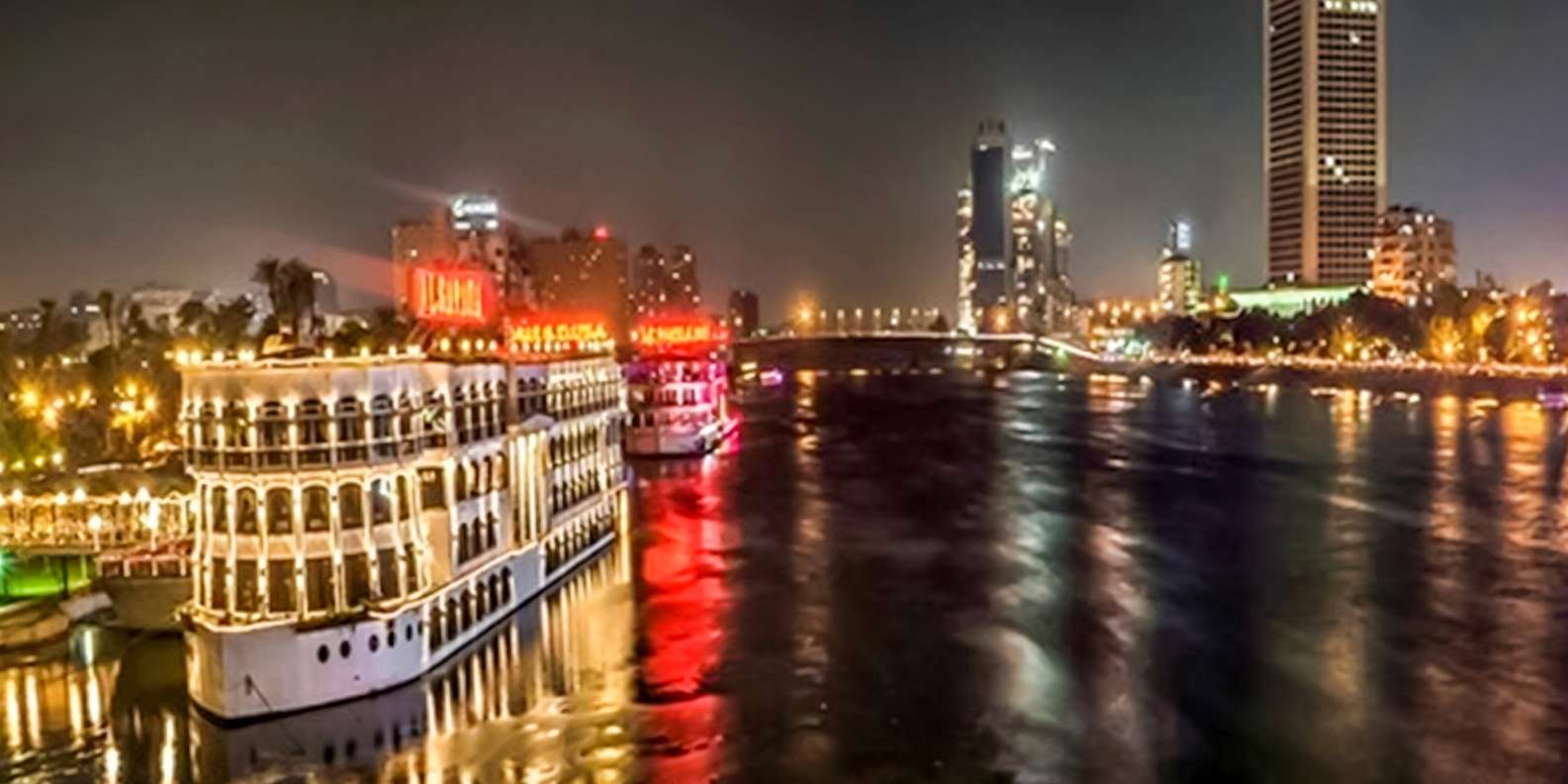River Nile cruise & show in Cairo